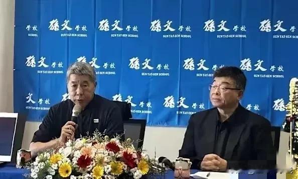 张亚中的参选，让我突然想到一个问题。这个设立公义部，是谁的建议？我在分析