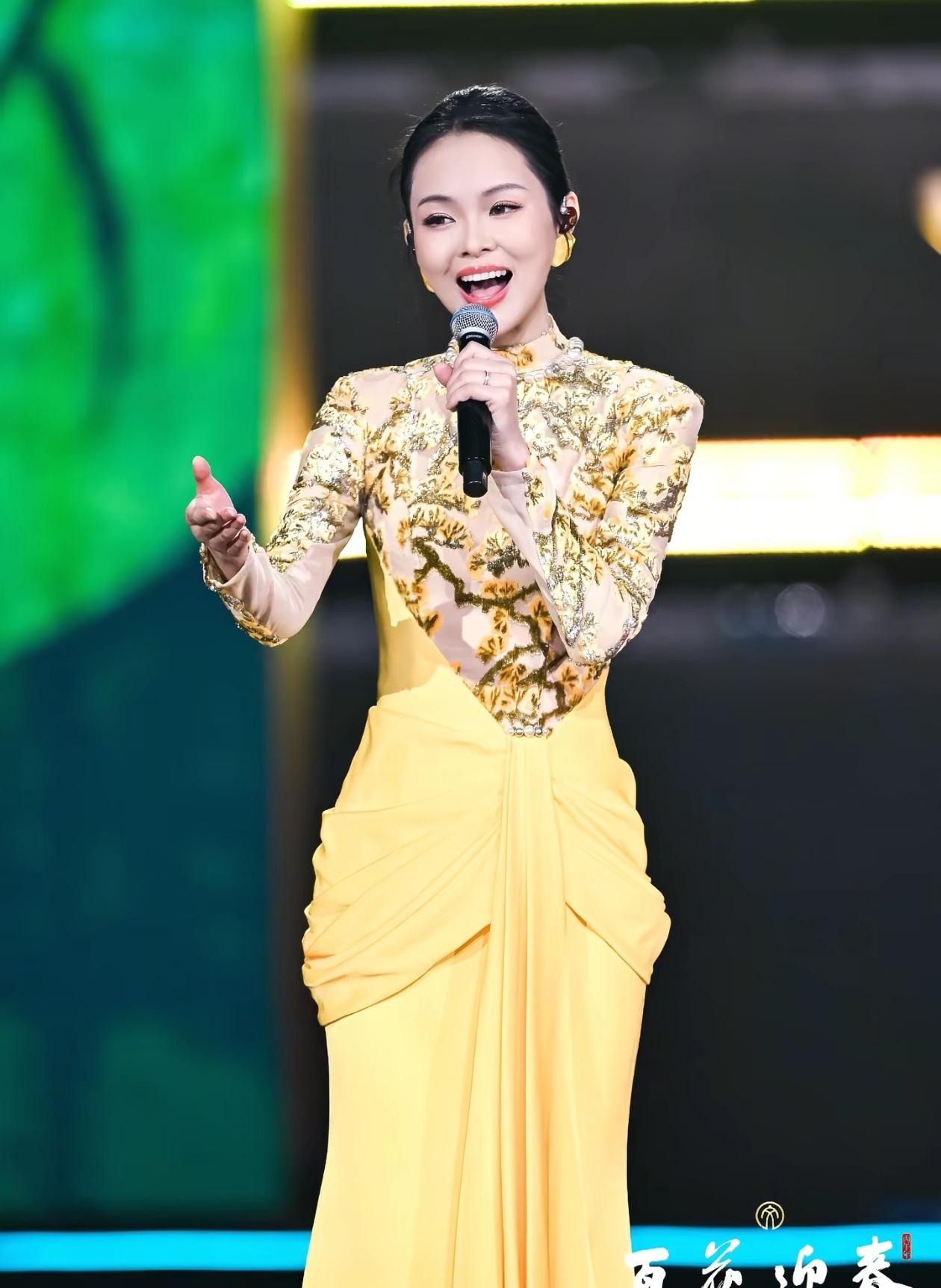 37岁女高音歌唱家龚爽去世，早在6月份后就连续缺席音乐会，杭州那一场成绝唱，当时
