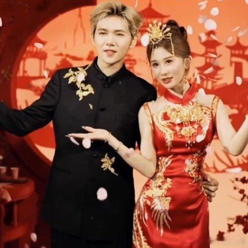 鹿哈订婚鹿晗🙌全网红人出没爆火网红鹿哈订婚，求婚现场豪掷百万，爱