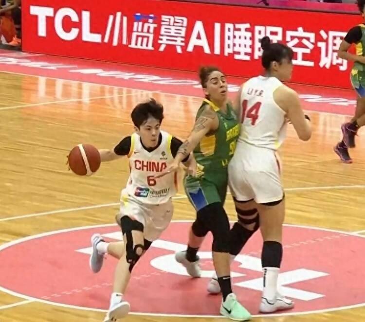 4人表现出色，2人拉胯，她愧对宫鲁鸣3月17日，武汉赛区，女篮世界杯预选赛收