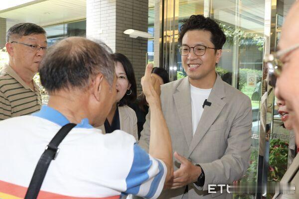 批台北停滞太久，沈伯洋喊：应向台南学习民进党台北市长参选人沈伯洋今天参加台北市