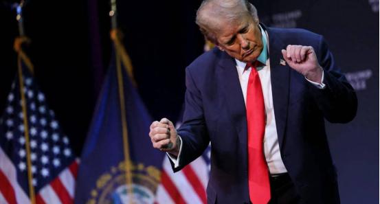 万万没想到，等来的不是高市的道歉，而是特朗普站在全世界面前，一字一句地宣布：“永