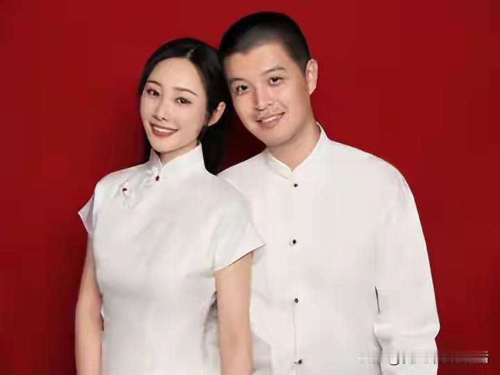 哇，终于领证了！一个是著名的民谣歌手，一个是著名的演员，马頔&李纯，终于领证结