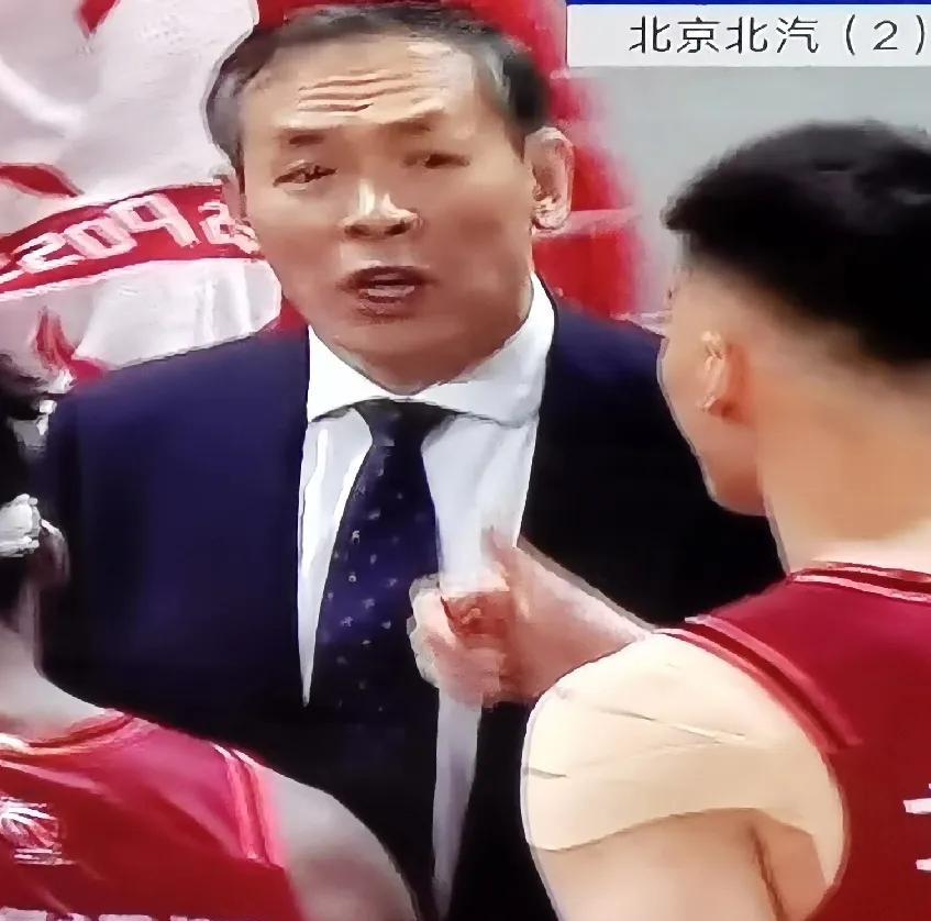 北京能不能拿总冠军，就看周琦想不想拿，还要看他的身体和状态，当答案都是肯定的时候