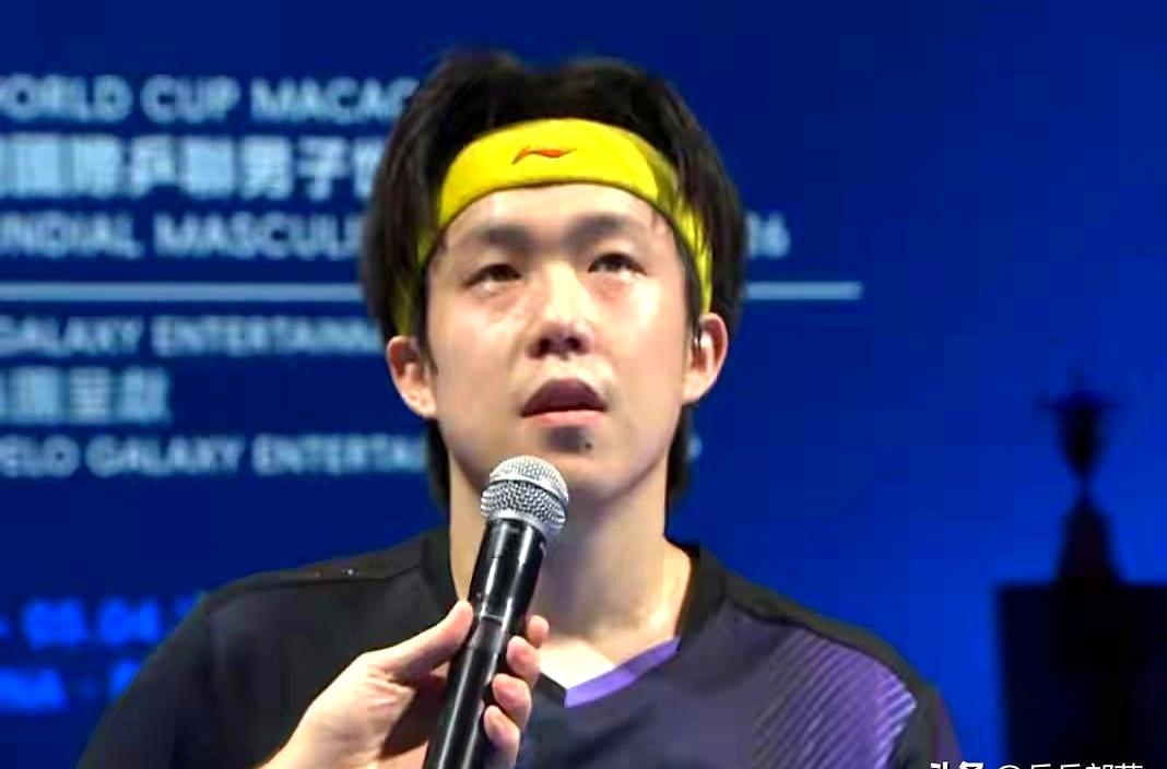 一句“压力很大”，把伦敦的风都压低了几分。王楚钦在出征伦敦世乒赛前的采访里，坦