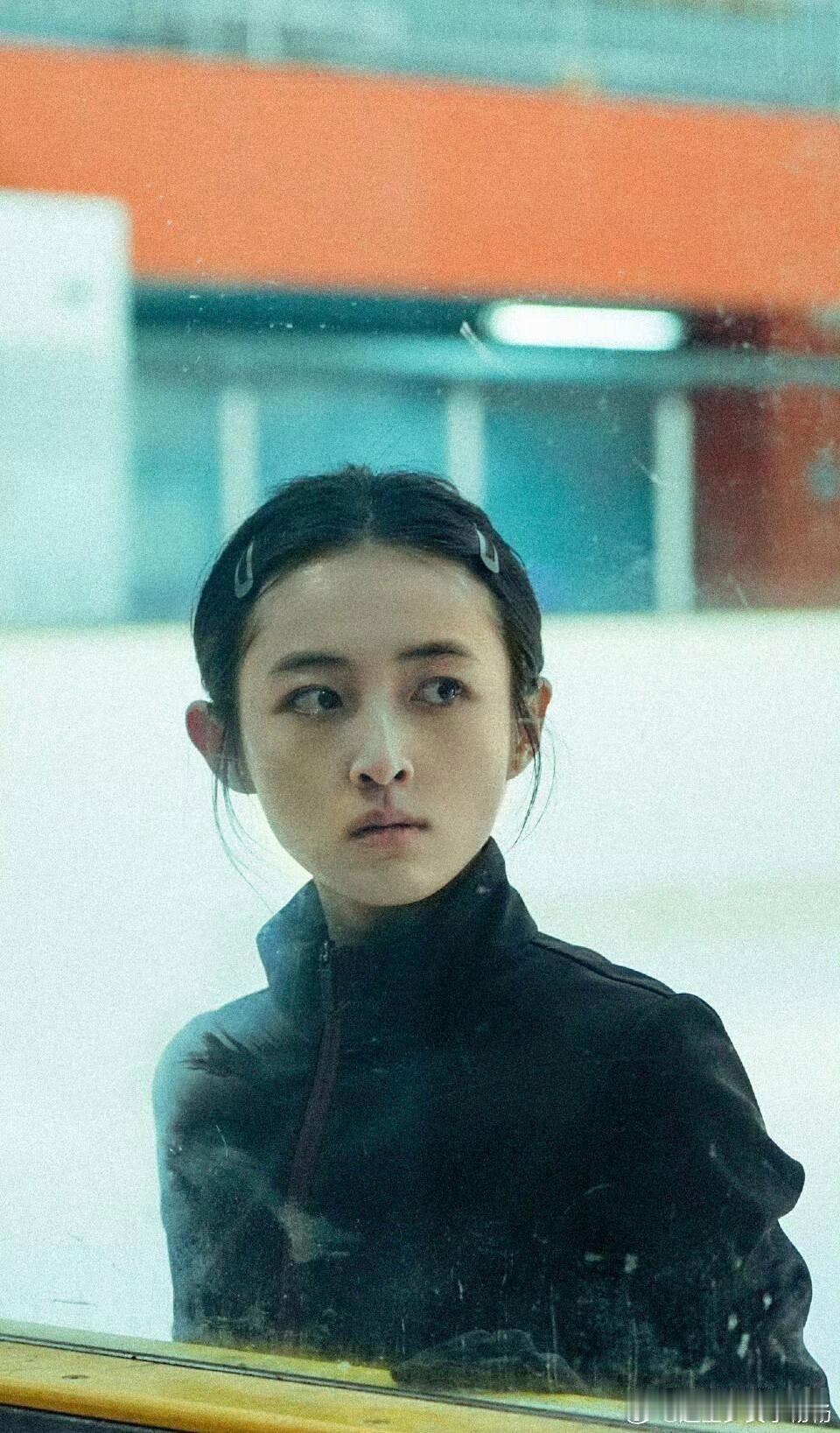 张子枫这演技，不愧是影后啊，不需要用力过猛的面部表情就能表演的很有剧情感！​​