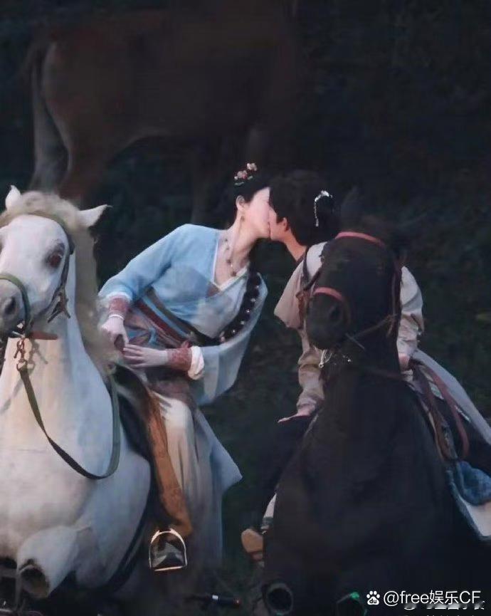 现在的电视剧真是越来越假了，连马都是假的，真是让人哭笑不得啊