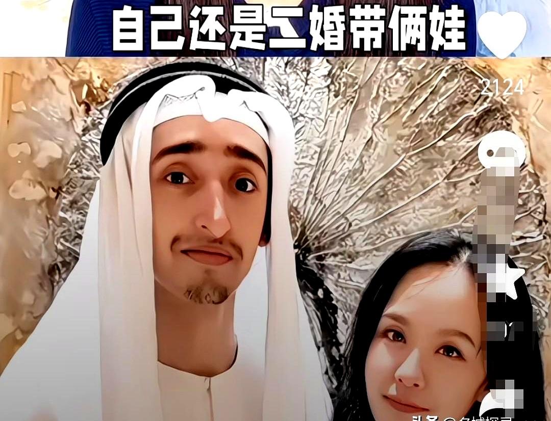 银行卡被父亲当场停掉时，伯虎在长沙夜市支起小摊卖阿拉伯小吃。可别忘了，他才二十