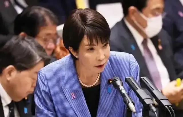 离了个大谱！向来以稳重、克制著称的中国外交部，这次居然直接“掀了桌子”。发言人郭