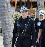 经过长达半个月的帆船训练，12月3日，苏提达王后正式换上比赛服，带队在普吉岛参加