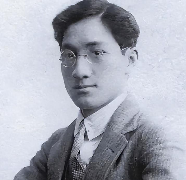 徐志摩儿子直言：父亲如果不死，到了八九十岁，还会有女人要他！徐志摩的儿子徐积锴