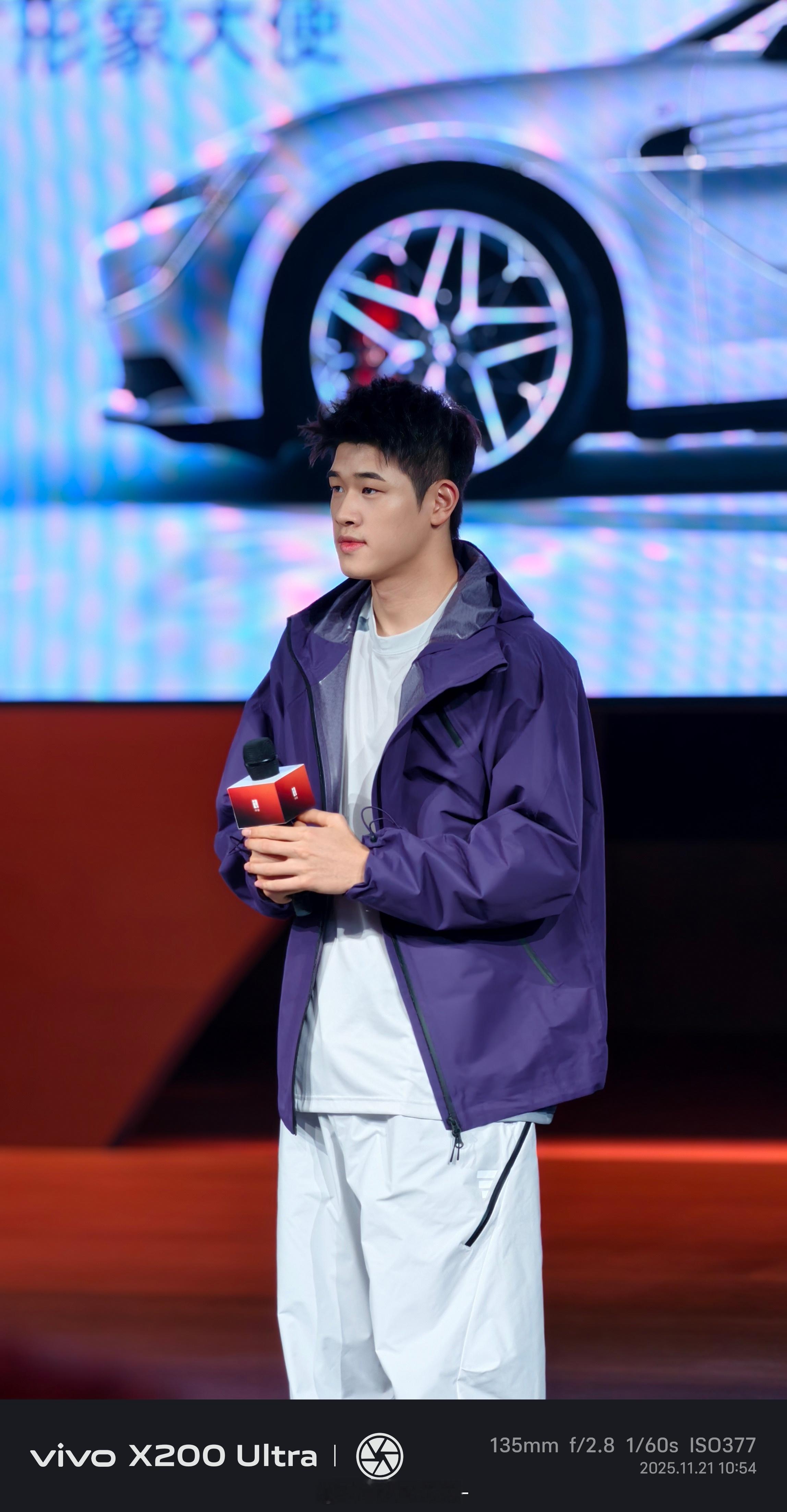 光记得拍潘展乐了