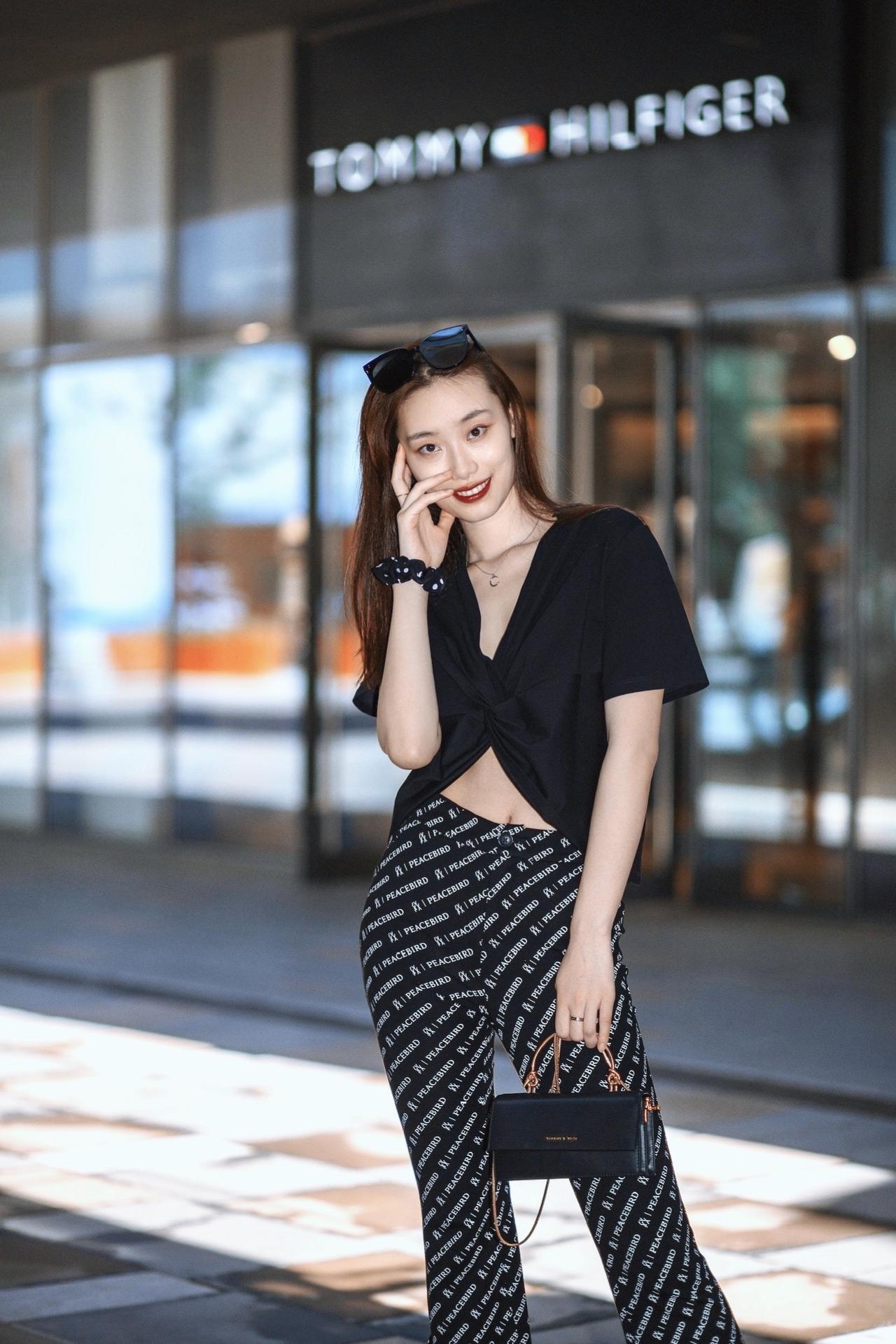 街拍陌生人，陌生的你会成为我的模特吗我在出片前线街拍人像旅拍