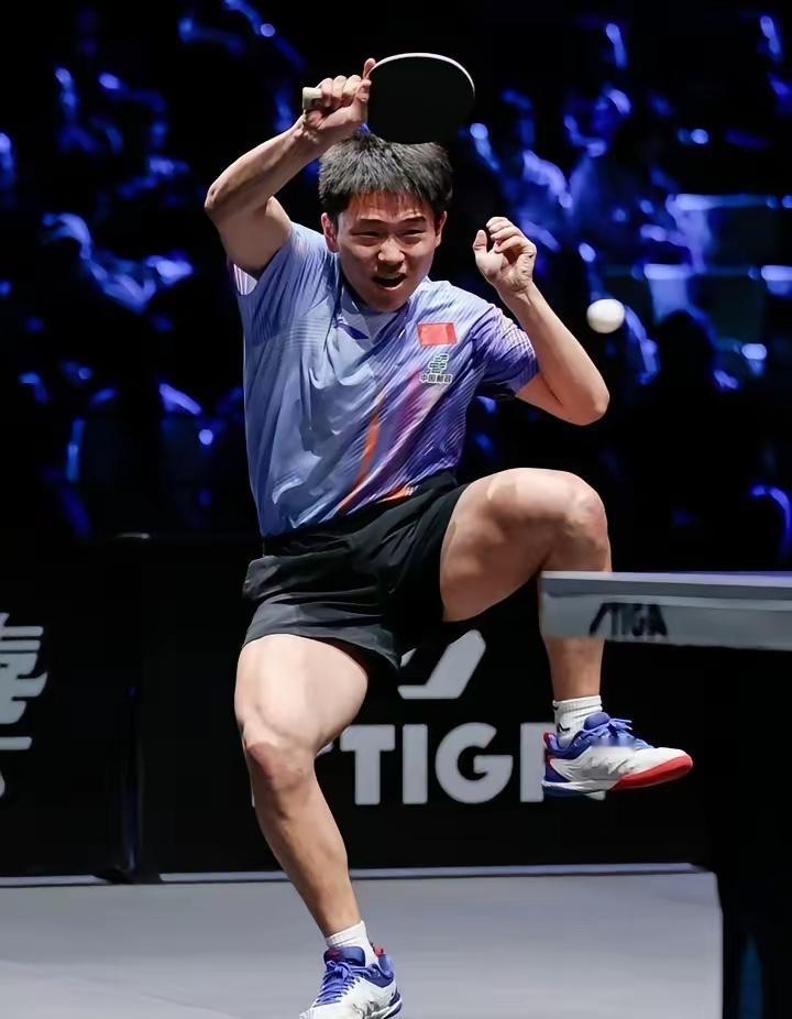 继温瑞博之后，国乒男队又杀出一匹黑马！在世界排名相差四百多位的巨大差距之下，小