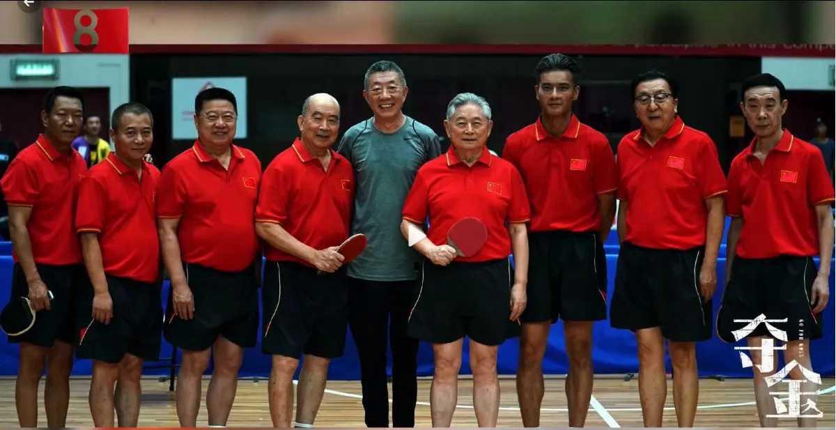 一众国乒老将的合影，认识五位以上，一定是他们的忠实粉丝！