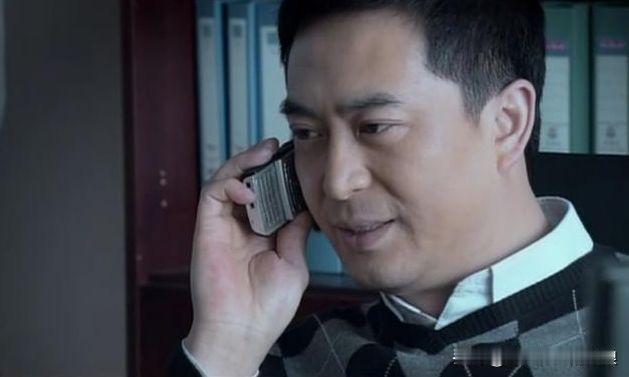 蜗居里海藻的性格是真好海藻：“你要不要强奸我一下？”高思明人都懵了，怀疑