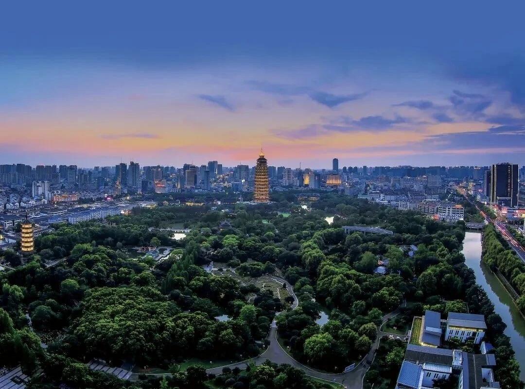 江苏常州算二线城市吗?个人觉得算二线城市，毕竟常州的经济实力在那里摆着，而且还是