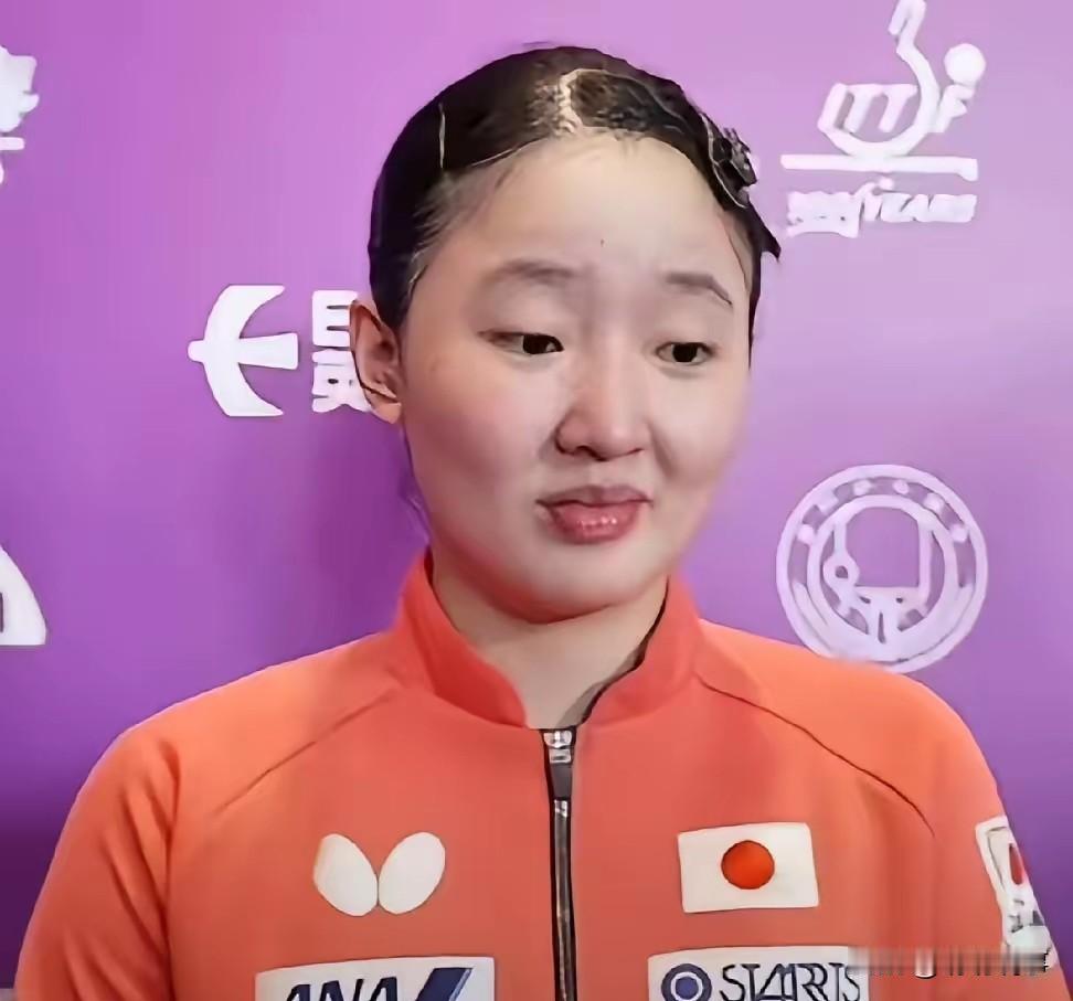 张本智和兄妹又上热搜了不是因为赢球，也不是因为输球。而是有网友发现，他接
