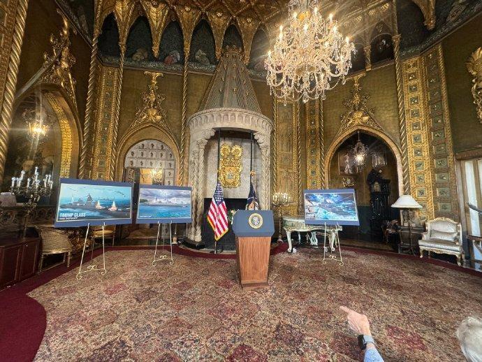 美国宣布的新战舰计划！看下“特朗普级战列舰”的基本参数：1，吨位：3到4万吨