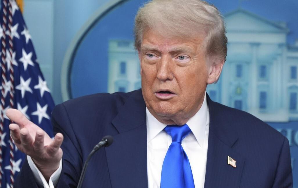 英国BBC发表评论称，中国邀请普京和金正恩都到北京看九三阅兵，是在向特朗普“看谁