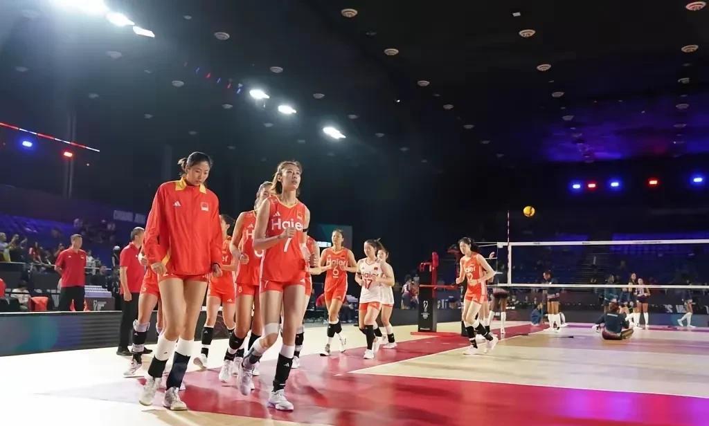 1、庄宇珊成熟和自信，灵活多变不失霸气，绝对是日后中国女排顶梁柱3、中国女排通