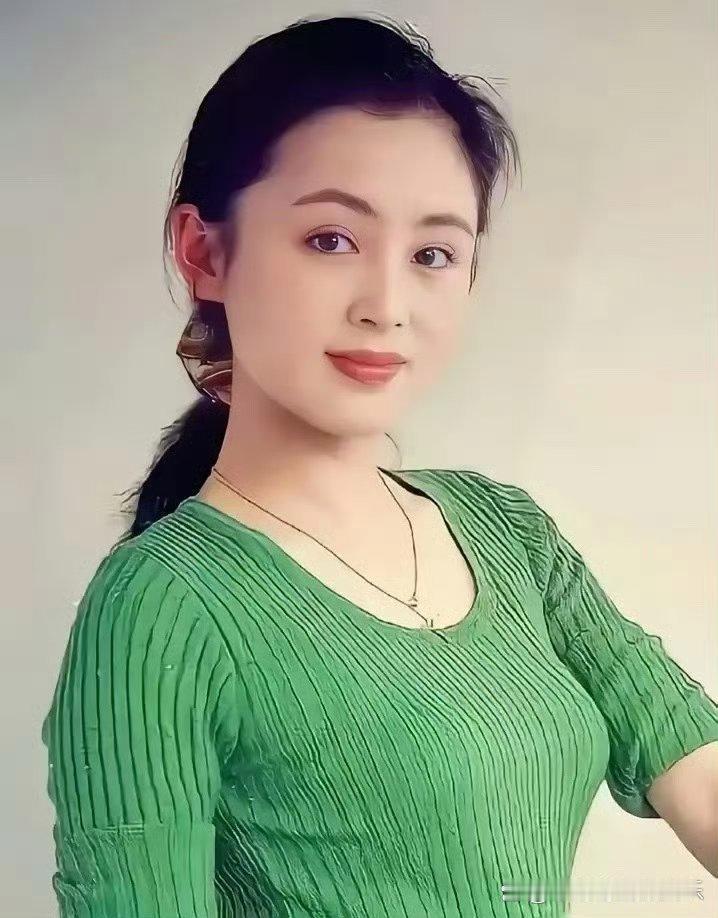 陈红，年轻时真的好好看！