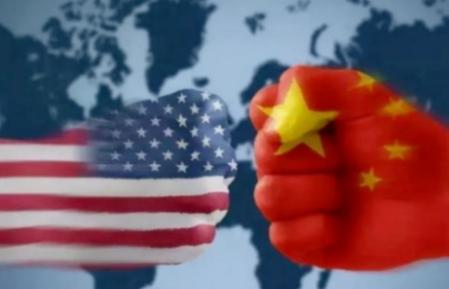 要说美国要是真倒下了为啥可能受伤的是中国，先得从美元这事儿说起——毕竟现在全球贸