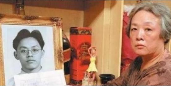 1997年，士兵江国庆强奸女童被判死刑，枪决前江国庆咬牙切齿地诅咒说：“人不是我