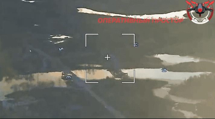 有意思！乌军修桥，俄军炸桥，俄军和乌军彻底杠上了。乌军工程兵趁着黑夜修复被俄军炸