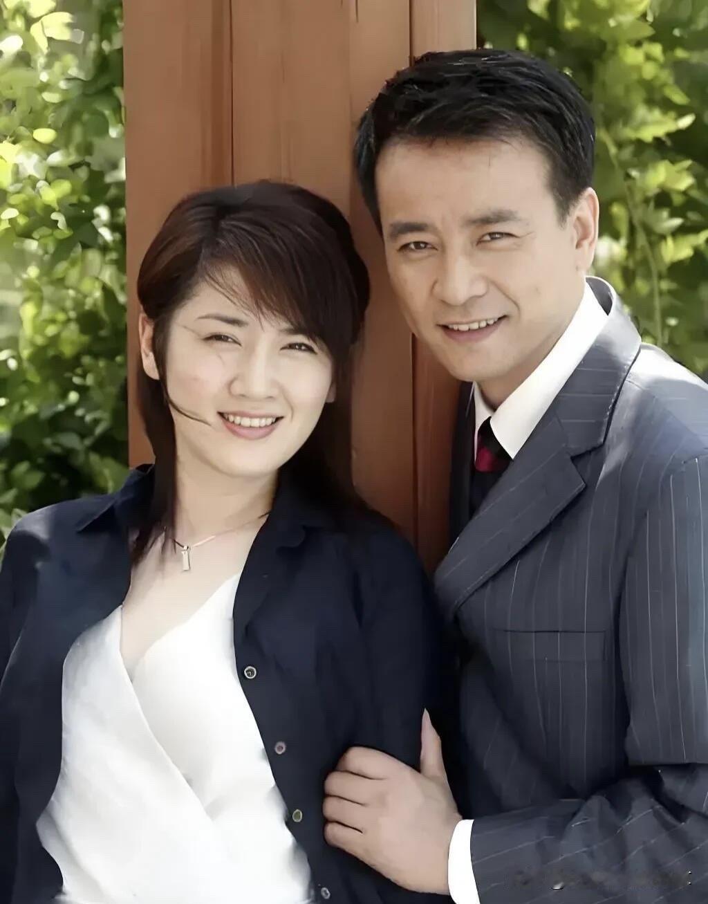 这位女演员长得好漂亮，她叫陈虹池，气质干干净净的，就是一直不温不火的，大气又有韵