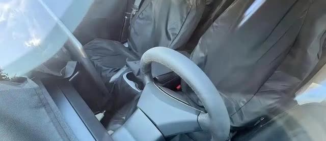 简化版特斯拉Y消息已经铺天盖地，按照特斯拉以往尿性来看，流传的消息版本大