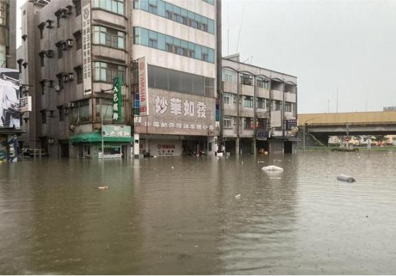 谢龙介：治水预算3月就通过了 民进党都在骗人 台南市26日连夜暴雨，全市6小时灌