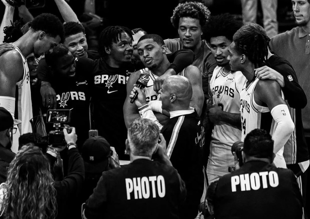 马刺以后选秀还是应该首选脑子好使的这几年的选秀，除了文班。其他的高顺位成才率远