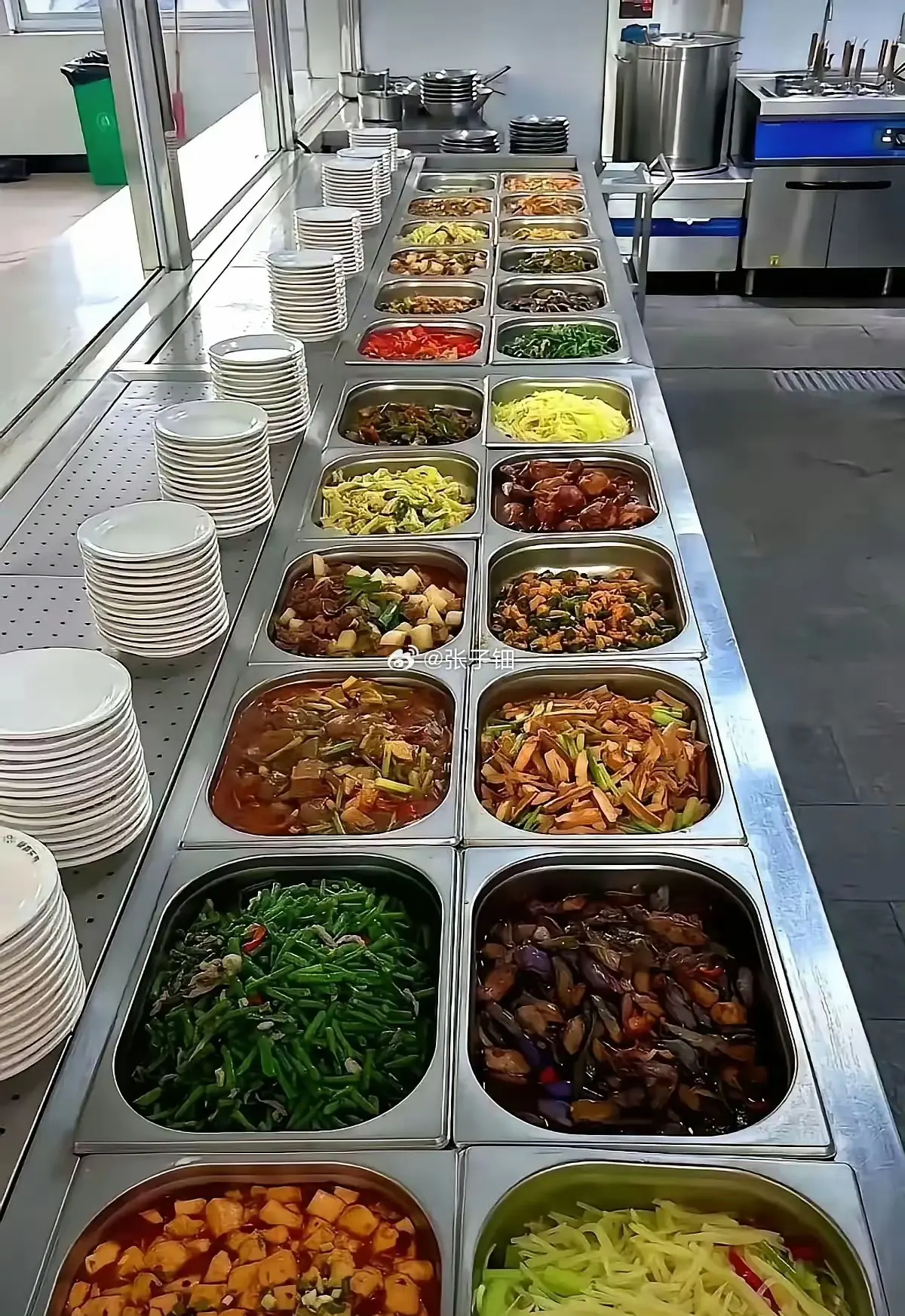 限酒令下的单位食堂！​
