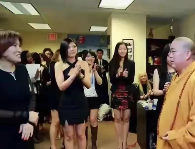 Ai总结的开光之意义：“开光”原本是佛教的一种庄严仪式，但在释永信事