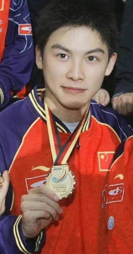 陈玘直播间说得这么明显。王励勤应该也能看出来。陈玘直播间说乒乓球除了单打冠军是冠