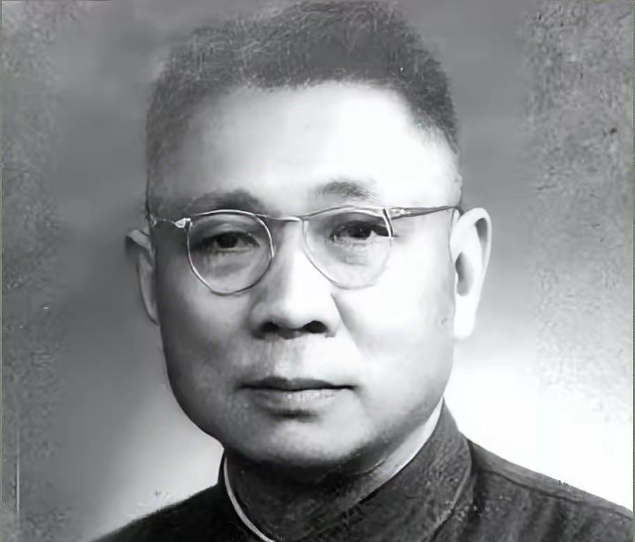 1948年襄樊大战，陈毅给猛将王近山下密令：城里那个副司令是我恩人，21年前他救