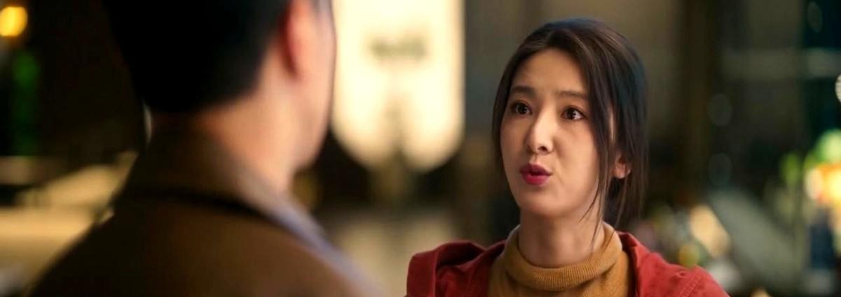 周思思这女人，从超市老板娘到犯罪集团前台，这转身也太快了！她真被高利贷逼得走投