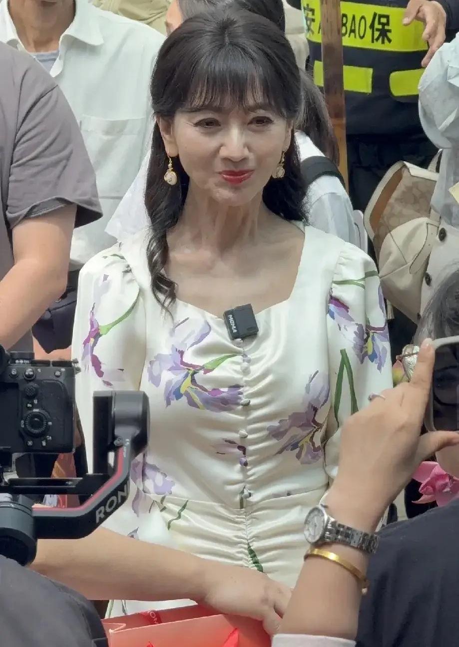 是谁这么大胆，经过赵雅芝的同意了吗？