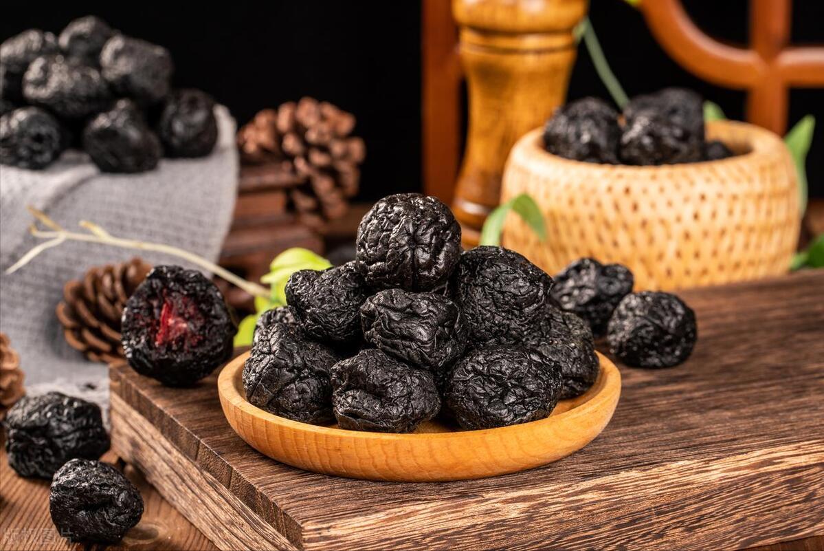 中医里国宝级药方：乌梅丸，攻破现代人3大常见问题，你知道几个？ 乌梅丸的名号