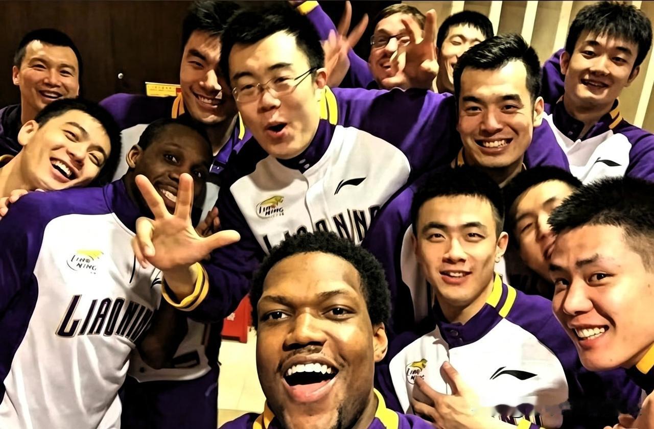 付豪转型只是其一，辽篮休赛期三件要事，对症下药助力重返八强。1.付豪转型升级