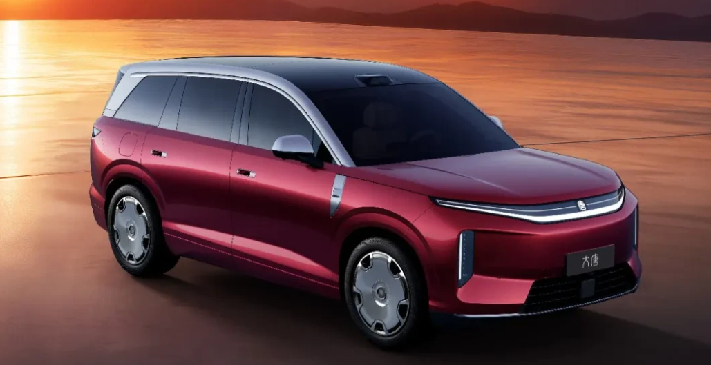 顶级旗舰扎堆发布，比亚迪3月5日颠覆性技术发布会，矩阵发布新车。