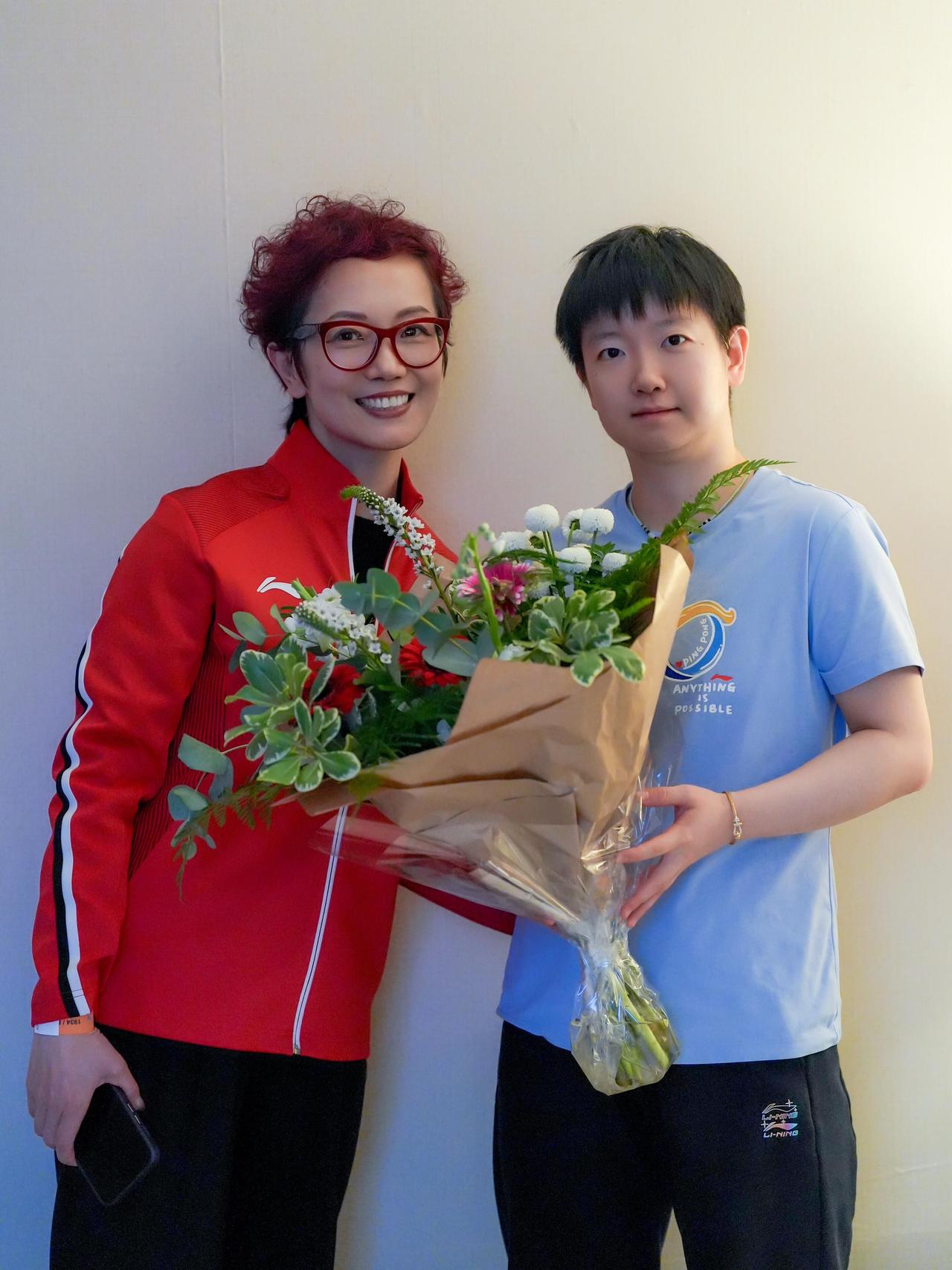 小莎来上海了，杜莎夫人蜡像馆，正式加入了大家庭，还原度很高，恭喜很受欢迎！莎莎