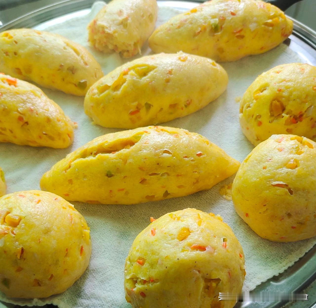 别再吃白馒头了！换个做法，营养翻倍还好吃，山药泥馒头，暄软又养胃，今