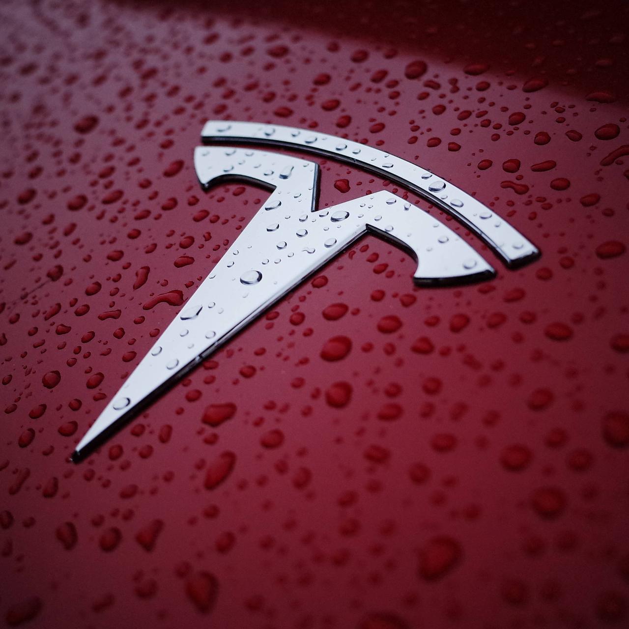 特斯拉这波7年低息、5年免息，从1月底延到3月底，已经是第二次续命了。说白了，