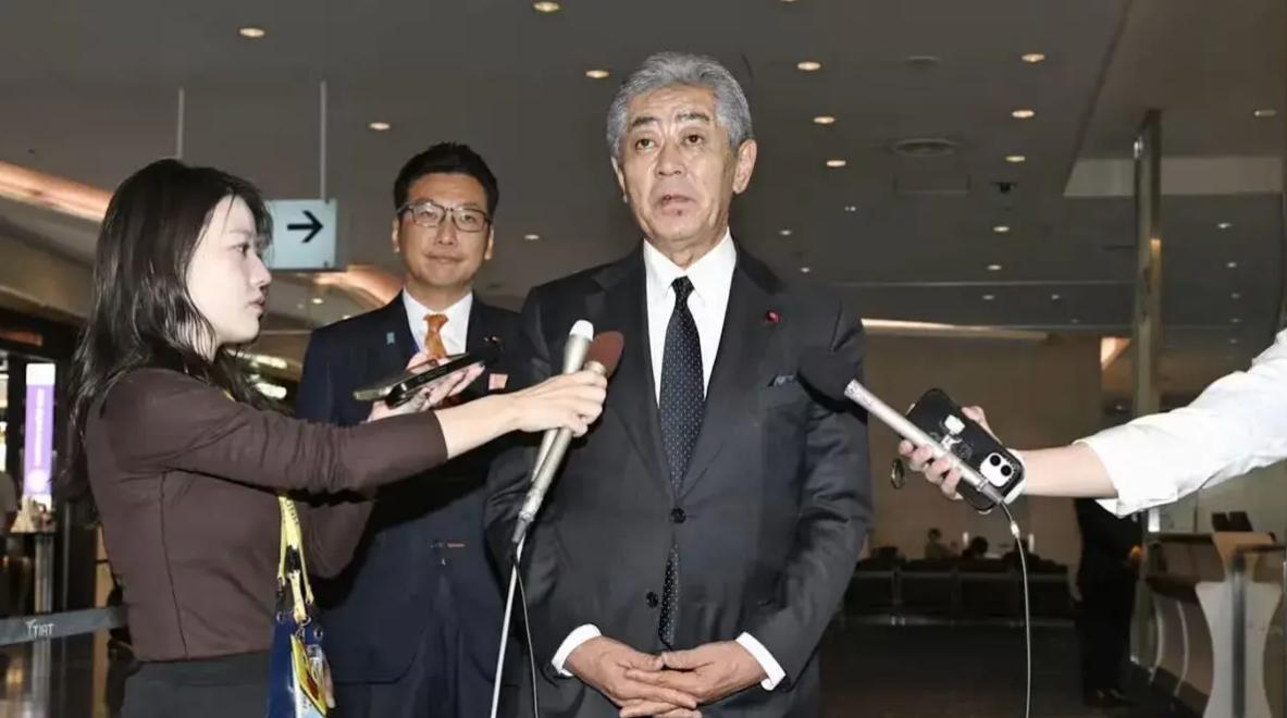 岩屋毅这次来北京，替日本企业带了一个很具体的请求，希望中方加快稀土出口许可审批。