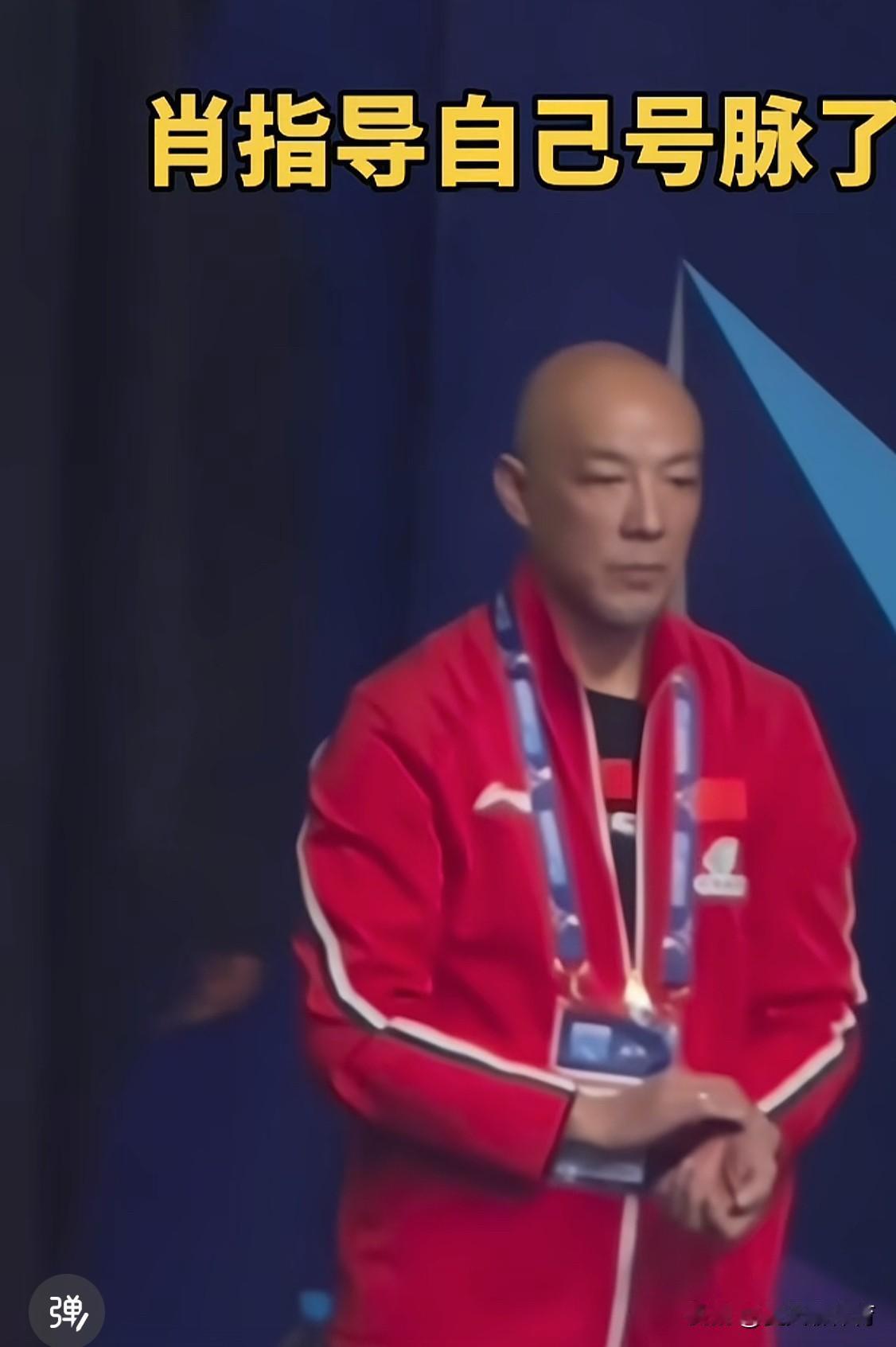 梁靖崑的手里攥着多少条人命啊！决赛打日本第一盘，决胜局3-8落后张本智和，梁靖崑