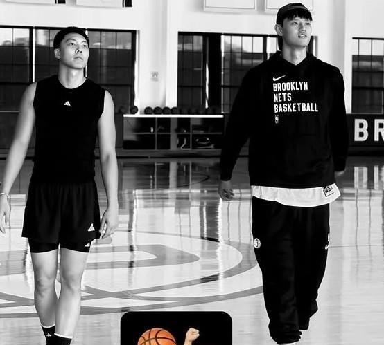曾凡博的天赋和实力，是中国球员追梦NBA成败的分水岭，今年22岁，身高2.08米