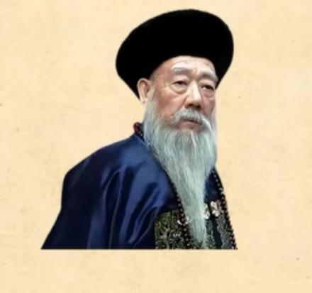 在晚清一众人物中，翁同龢是个特殊的存在。翁同龢起点太高，26岁中状元，当过两任