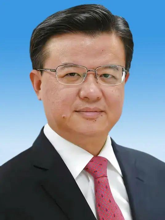 卸任河北省委书记后, 倪岳峰新职明确